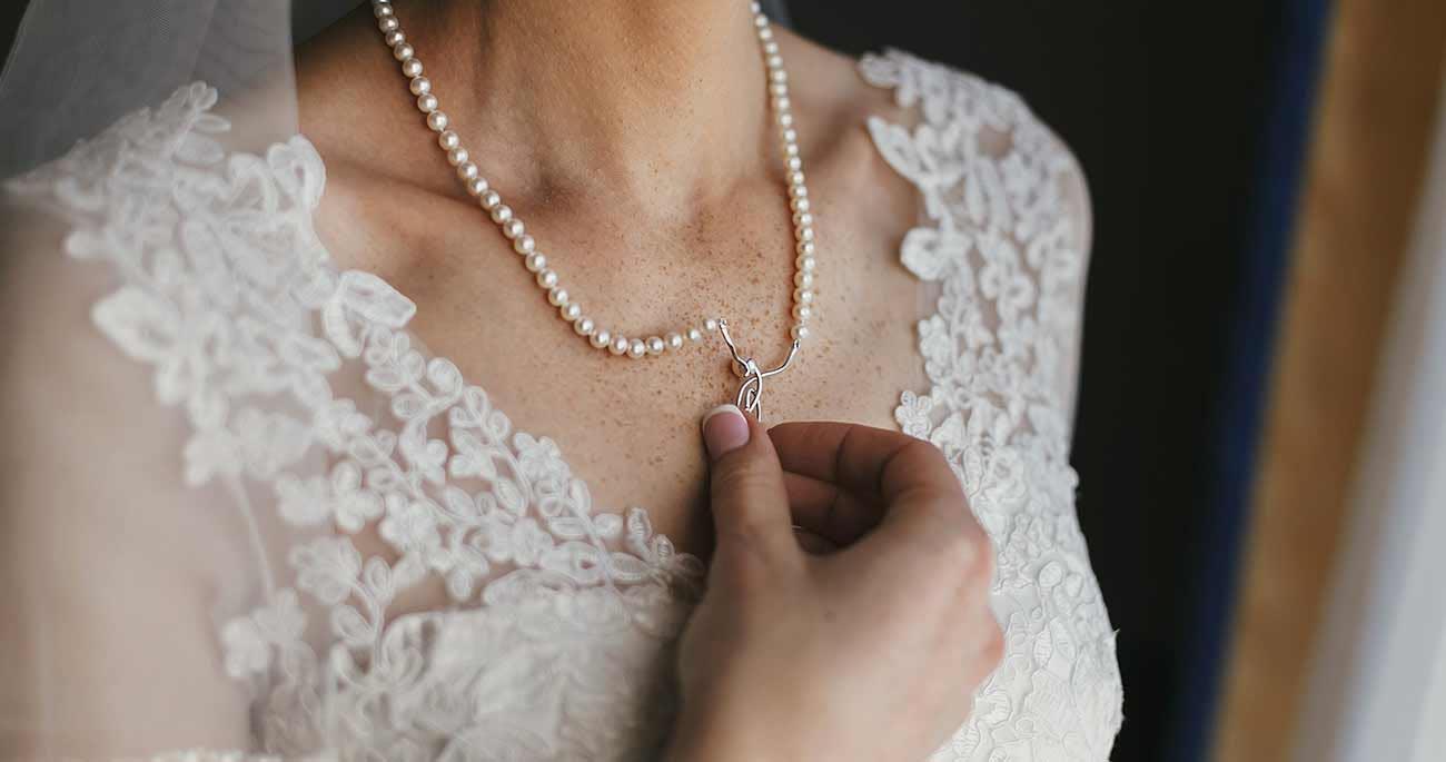 collana di perle idea regalo per matrimonio e occasioni speciali