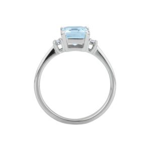 anello acquamarina taglio smeraldo oro bianco diamanti